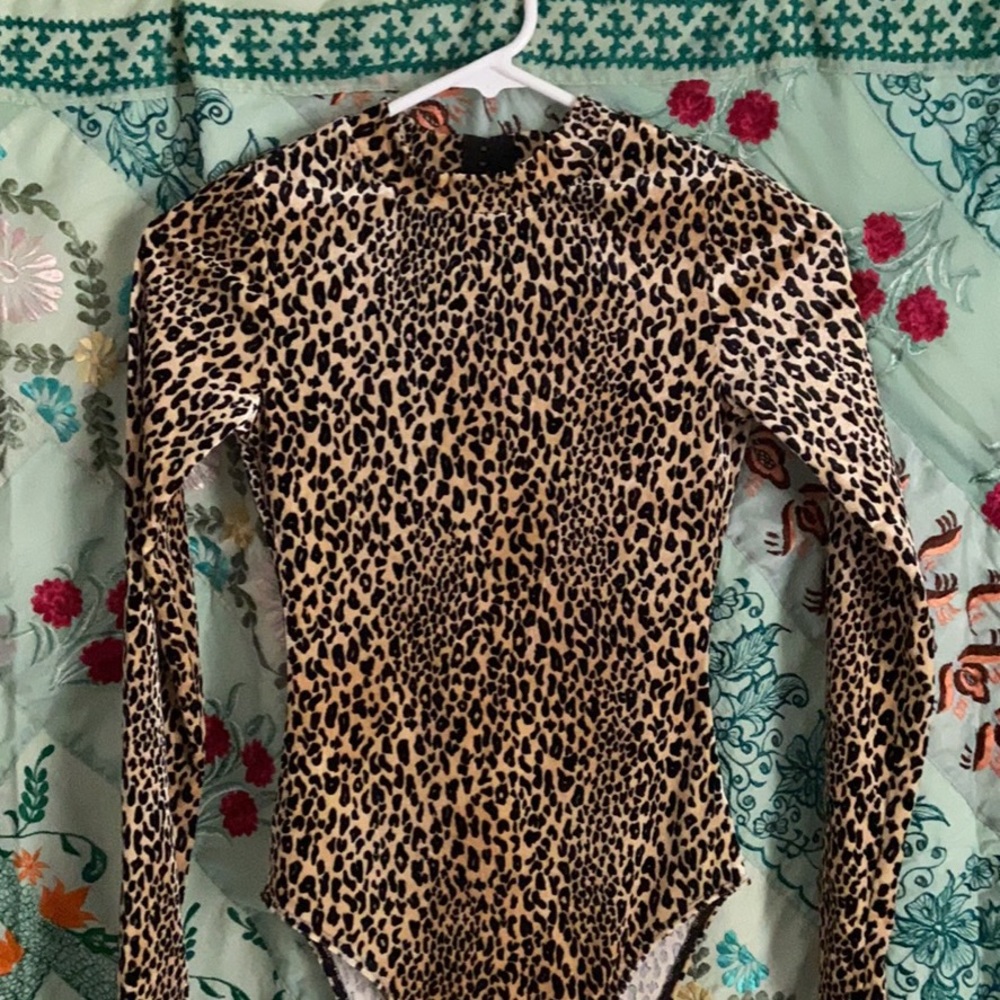 Leopard print velvet bodysuit